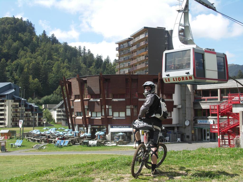 LE SAPORTA- Studios et Appartements meublés de tourisme Le Lioran Exterior foto